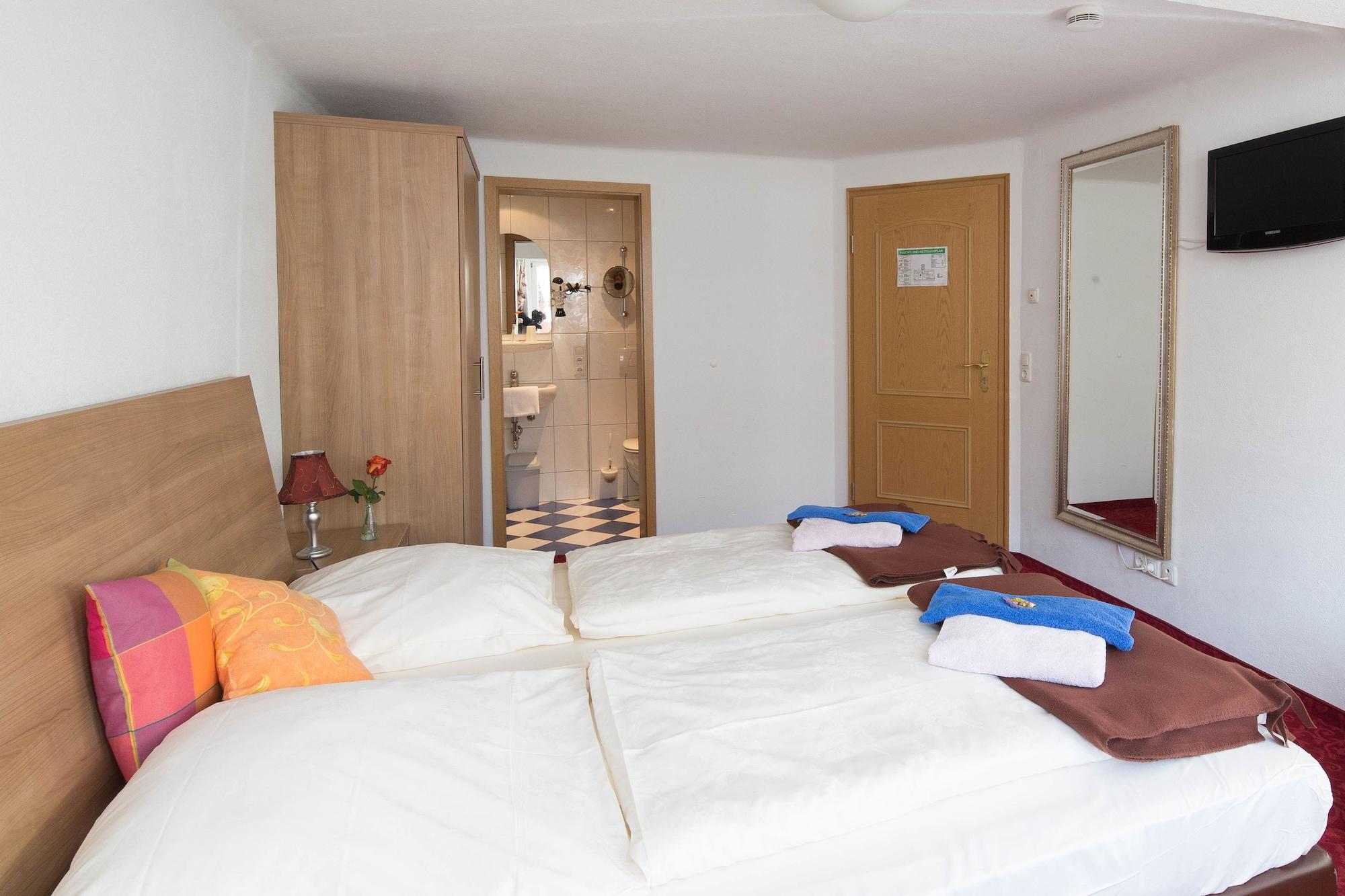 Boutiquehotel Goldene Rose - Self-Check-In Rothenburg ob der Tauber Dış mekan fotoğraf