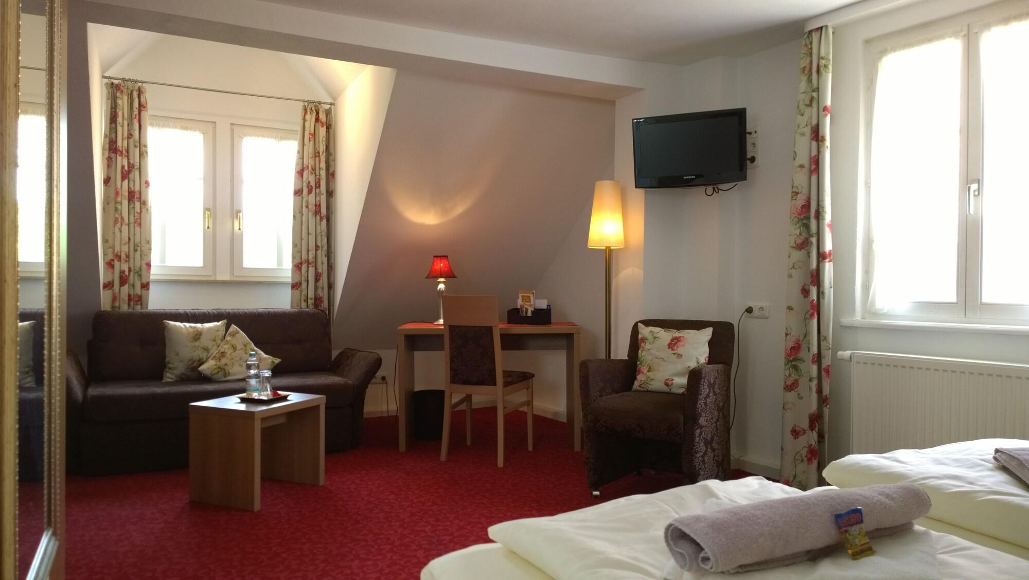 Boutiquehotel Goldene Rose - Self-Check-In Rothenburg ob der Tauber Dış mekan fotoğraf